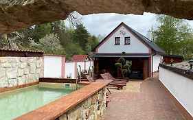 Sg Chalupa Stikov - Podkrkonosi - S Celorocnim Privatnim Wellness